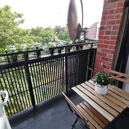 White City Apartment, Your London Stay Екстер'єр фото