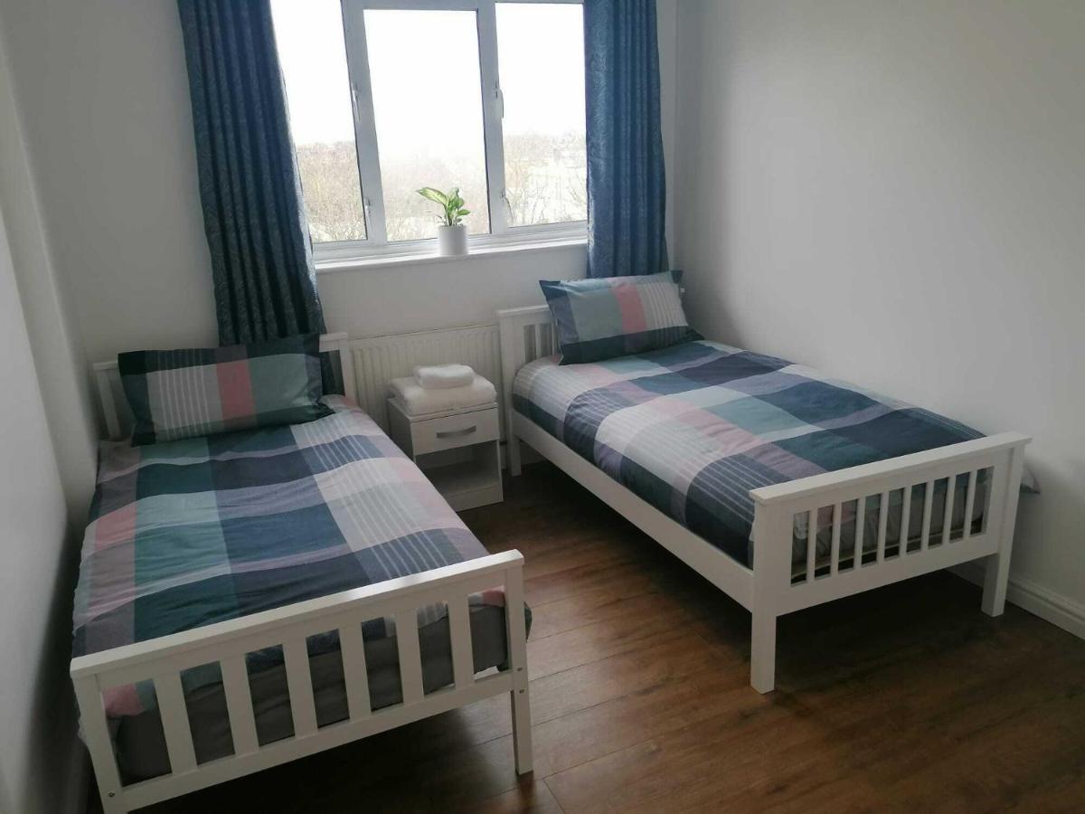 White City Apartment, Your London Stay Екстер'єр фото